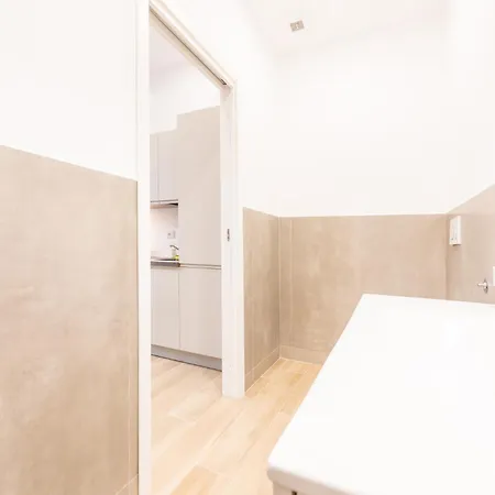 Guest Planet - Fondazione Prada's Apartment